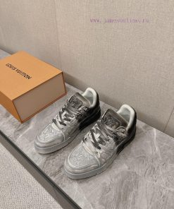 Two tone top-level couple styleLouis Vuitton LV Trainer sneakersAfter a month of demolition wblu8yuw