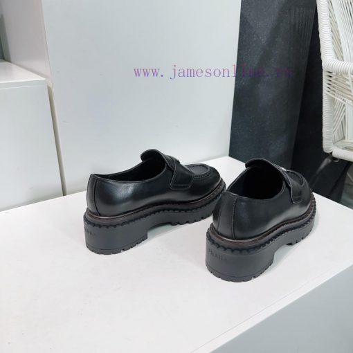 Top quality PRADA 24ss autumn and winter sponge cake thick sole retro rubbing classic triangfupch0cu - Image 6