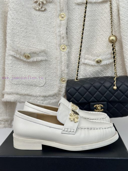 Chanel | Chanel Classic Double C GoldFour Leaf Clover Gold Coin Le Fu Shoes Single ShoesLe F2fvphm5g - Image 2