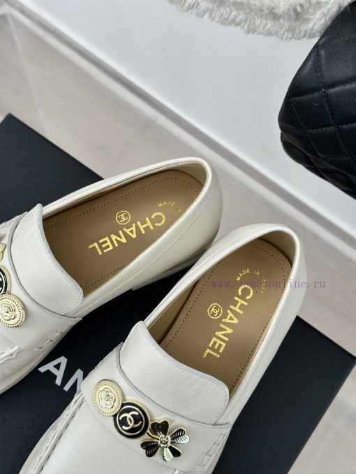 Chanel | Chanel Classic Double C GoldFour Leaf Clover Gold Coin Le Fu Shoes Single ShoesLe F2fvphm5g - Image 9