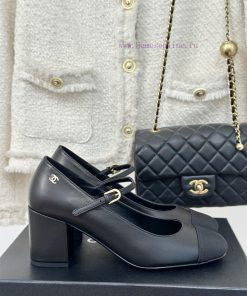 Chanel | Chanel 24P Autumn/Winter New Product ShowMary Jane shoes with thick heels in a singeer4i86o