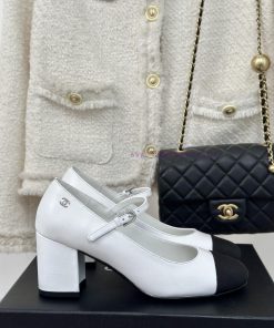 Chanel | Chanel 24P Autumn/Winter New Product ShowMary Jane shoes with thick heels in a singpug2ktrw
