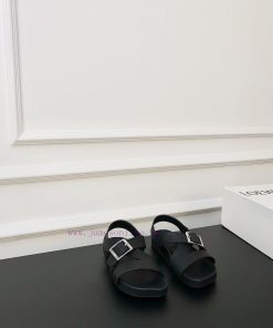 The new Roman sandals are here, comfortable yet not monotonousSandals made of Ease sheepskingcovdcb3