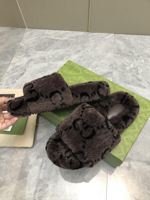 Gucci's new printed wool slippersImported A-class wool from Europe, consistent with the origpgsm1sua - Image 3