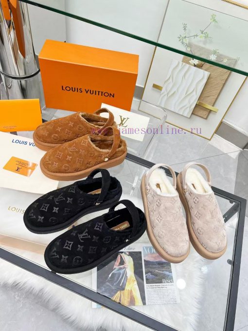 Louis Vuitton's new synchronized plush trailer is now on sale, featuring an Italian importedq1i1wzr1
