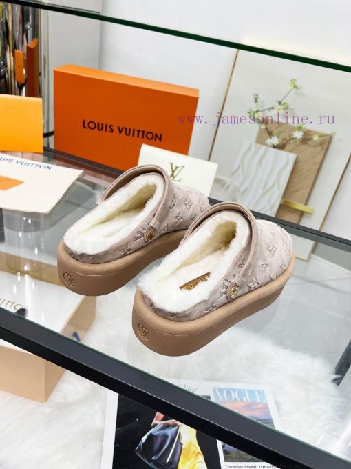 Louis Vuitton's new synchronized plush trailer is now on sale, featuring an Italian importedq1i1wzr1 - Image 9