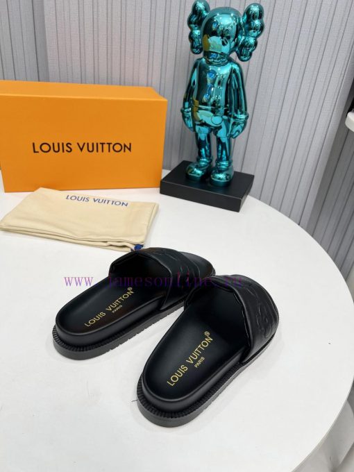 Louis Vuitton's new spring and summer slippers are on the market, with 11 high-end customiza2h8i5kll