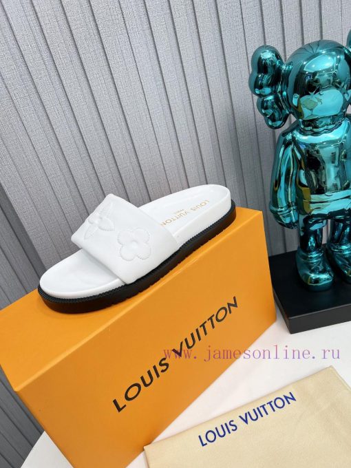 Louis Vuitton's new spring and summer slippers are on the market, with 11 high-end customiza2h8i5kll - Image 5