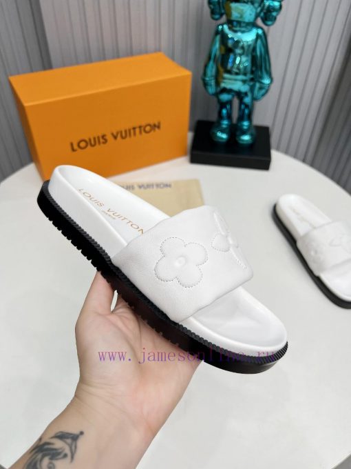 Louis Vuitton's new spring and summer slippers are on the market, with 11 high-end customizafumbpqnk - Image 8