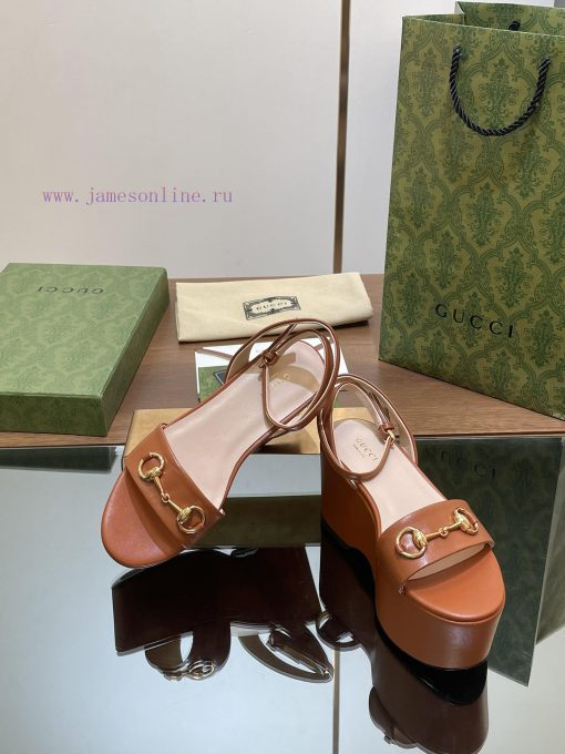 Gucci/Gucci2024 Summer New Product Waterproof Platform Saddle Buckle, Horse Hook Buckle Sand48ltzaxq - Image 8