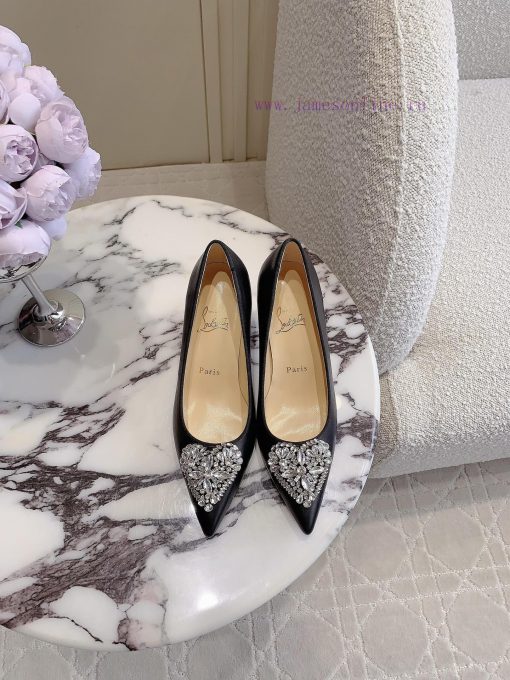 Christian Loubouti's new limited edition heart-shaped gemstone red soled high heels are a gibuwzcyzj - Image 2