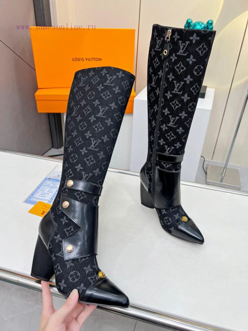 New homework, new homework, new homework2024 Autumn/Winter LV Paris Fashion Week runway booteterj77u - Image 2