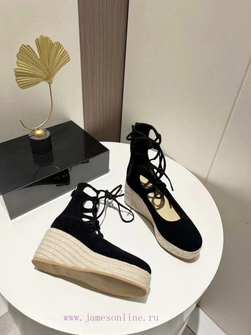 Dior's new short cut hollow boots for autumn and winter 2014, made of cow suede and satin fa7lduba5r - Image 3