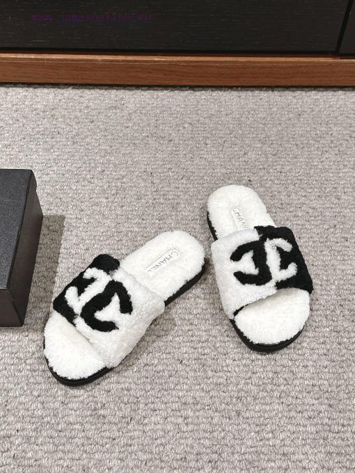 Top qualityChanel ss24 new arrival～Chanel 2024 Autumn/Winter New Letter Wool SlippersThe supahxs80vc - Image 3