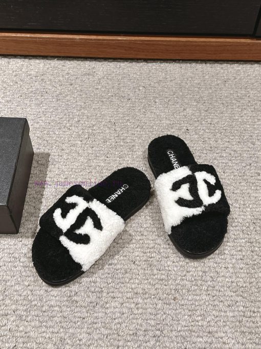 Top qualityChanel ss24 new arrival～Chanel 2024 Autumn/Winter New Letter Wool SlippersThe supcozoezkk - Image 3