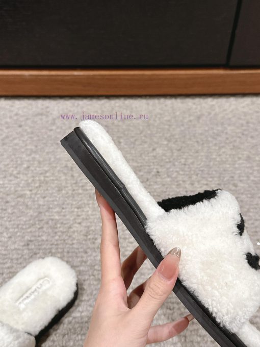 Top qualityChanel ss24 new arrival～Chanel 2024 Autumn/Winter New Letter Wool SlippersThe supahxs80vc - Image 8