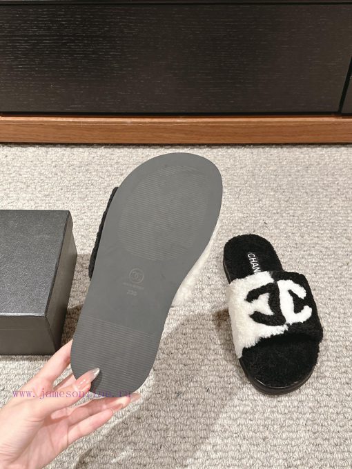 Top qualityChanel ss24 new arrival～Chanel 2024 Autumn/Winter New Letter Wool SlippersThe supcozoezkk - Image 10