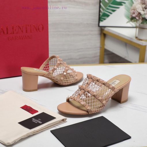 The mostValentino Paris Fashion Week 2024 Spring/Summer Show CollectionThe 2024 new Valentin92zkabs0 - Image 5