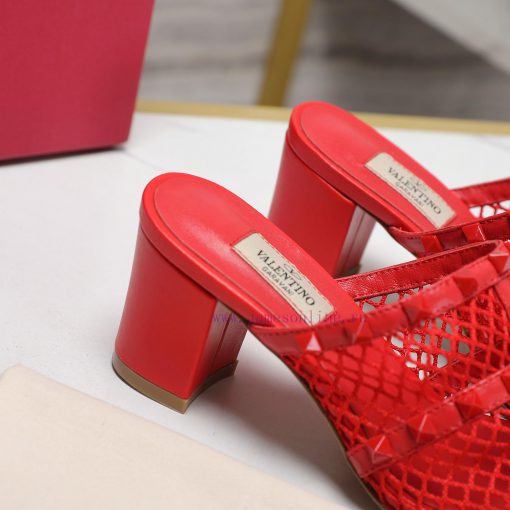 The mostValentino Paris Fashion Week 2024 Spring/Summer Show CollectionThe 2024 new Valentin2bu8qk8d - Image 4