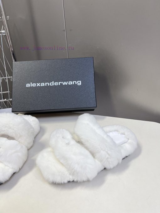 Alexander Wang's thick soled rabbit fur slippers are so beautiful~It's hard not to love themzqd15ek3 - Image 4