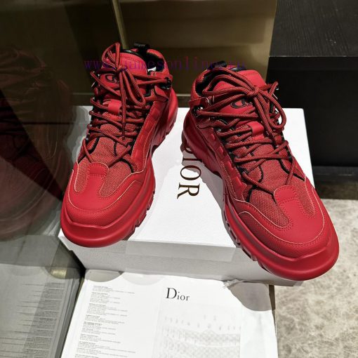 The first release of the Dior 2024 series, this C'est Dior sports shoe showcases a striking x27d8yoz