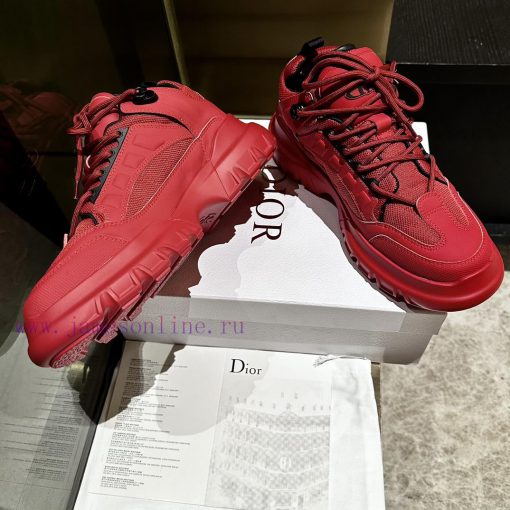 The first release of the Dior 2024 series, this C'est Dior sports shoe showcases a striking x27d8yoz - Image 8