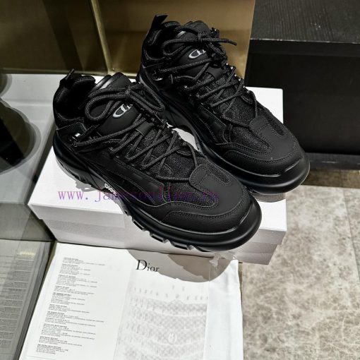 The first release of the Dior 2024 series, this C'est Dior sports shoe showcases a striking qsp5hhg4 - Image 5