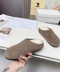 High qualityThe Row 24ss Autumn/Winter New Retro Big Head Baotou Tow, Boken Wool Tow. At fir39vtj3fb