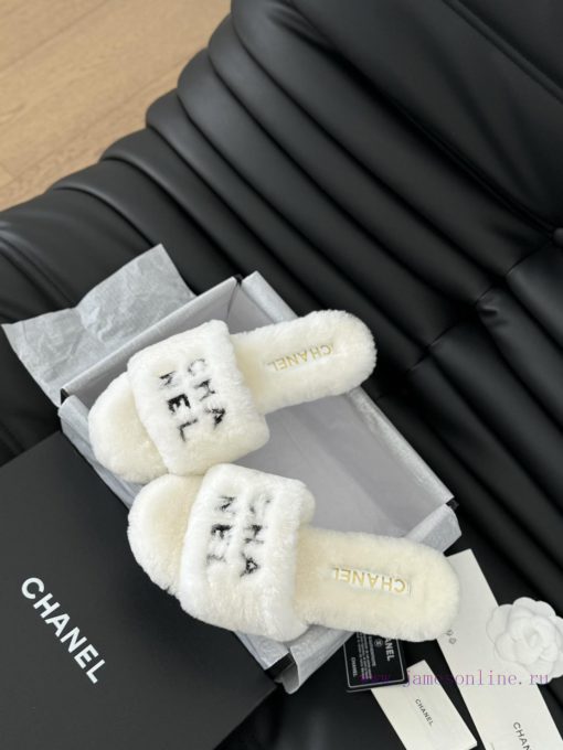 Chanel 24B new fur slippersThis fur mop is really cuteSoft and fluffy fur, comfortable and whmcndegu - Image 7