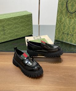 The latest GUCCI red and green woven thick soled loafers for autumn and winter 2024, new auto6o3c6qr