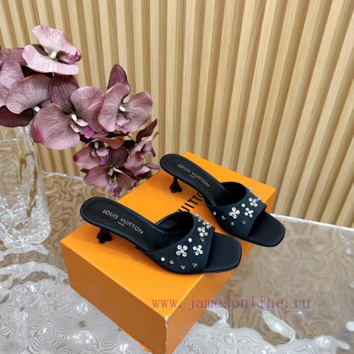 Top LV | Louis Vuitton2024 early spring new mid antique style sandals featuring rear empty sqow27vfs - Image 4
