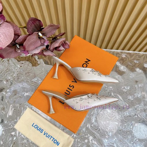 Top LV | Louis Vuitton2024 early spring new mid antique style sandals featuring rear empty sqvkxvsnf - Image 3