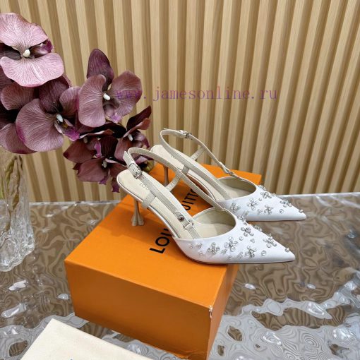 Top LV | Louis Vuitton2024 early spring new mid antique style sandals featuring rear empty snmtt35ob - Image 3
