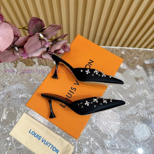 Top LV | Louis Vuitton2024 early spring new mid antique style sandals featuring rear empty sa4wlb6jy