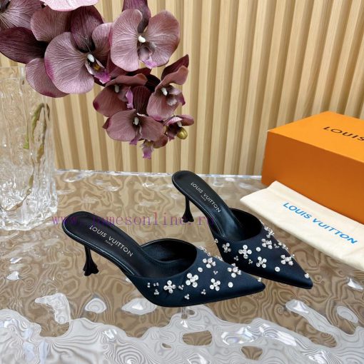 Top LV | Louis Vuitton2024 early spring new mid antique style sandals featuring rear empty sa4wlb6jy - Image 9