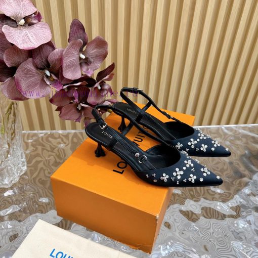 Top LV | Louis Vuitton2024 early spring new mid antique style sandals featuring rear empty sdiqml1ad - Image 4