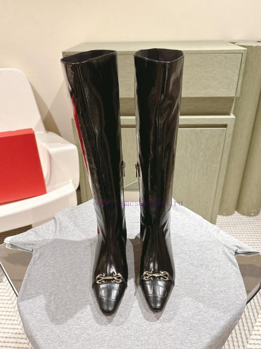 | ²⁰²4 𝐬𝐬  🤍🤎Ferragamo's autumn and winter collection of new boots features smooth lines a6cjxmpvj - Image 2