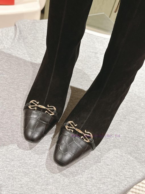 | ²⁰²4 𝐬𝐬  🤍🤎Ferragamo's autumn and winter collection of new boots features smooth lines az68uiyhw - Image 5
