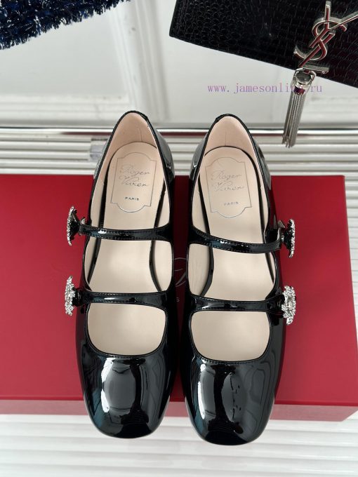 Roger Vivier | RV Classic Diamond BuckleMary Jane ShoesThe shoe upper is made of imported cawhgnngcq - Image 5