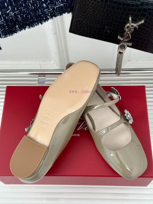 Roger Vivier | RV Classic Diamond BuckleMary Jane ShoesThe shoe upper is made of imported ca6lv6r5mj - Image 10