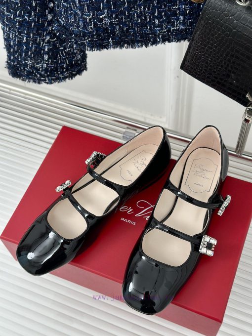 Roger Vivier | RV Classic Diamond BuckleMary Jane ShoesThe shoe upper is made of imported cas3vaj0ao - Image 3