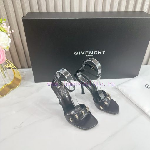 2024 SSS launches GIVENCHY spring/summer collection - the brand's iconic retro elegance conlcgthcxs