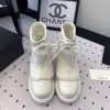 Chanel's new fur short boots are being shipped this autumn and winter. They are a must-have eao88qhm