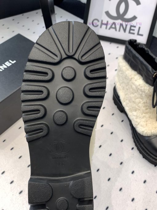 Chanel's new fur short boots are being shipped this autumn and winter. They are a must-have 8ucdafp6 - Image 10
