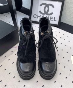 Chanel's new fur short boots are being shipped this autumn and winter. They are a must-have 7ku5odwh