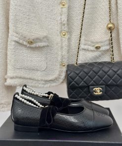 Chanel | Chanel Classic Pearl Chain Foot Ring Mary Jane ShoesOriginal purchase and developmew4zapvgp