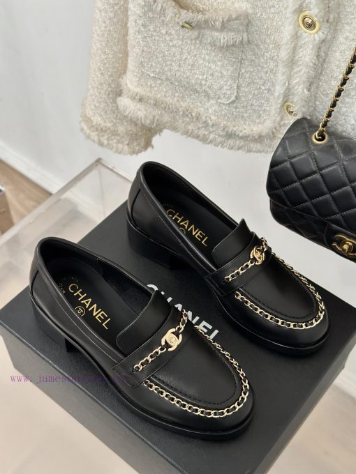 Chanel | Chanel 24K New Product Chain Double C loafersThe retro style and delicate shoe desim5p45594 - Image 4