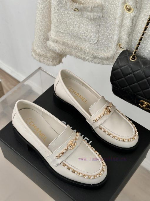 Chanel | Chanel 24K New Product Chain Double C loafersThe retro style and delicate shoe desivgnzwdk3 - Image 4