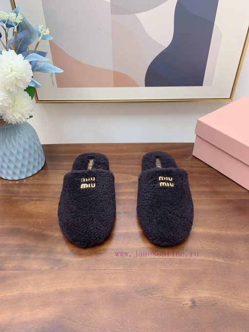 Miumiu 2024 new wool slippers ️ Sweet and fresh, it's really easy to capture the hearts of gozf1tyru