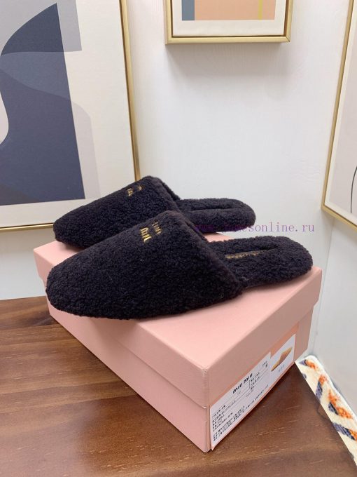 Miumiu 2024 new wool slippers ️ Sweet and fresh, it's really easy to capture the hearts of gozf1tyru - Image 8